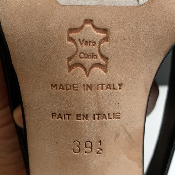 Expression Cut Out Mid Block heel Pumps - Picture 9 of 13